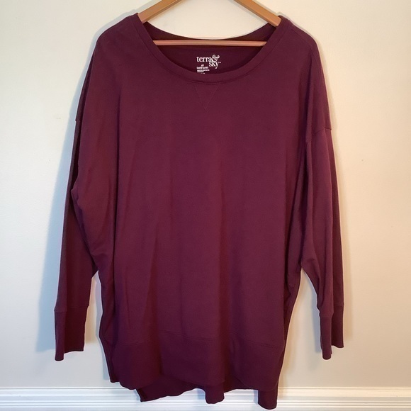 Sweatshirt - Picture 1 of 5
